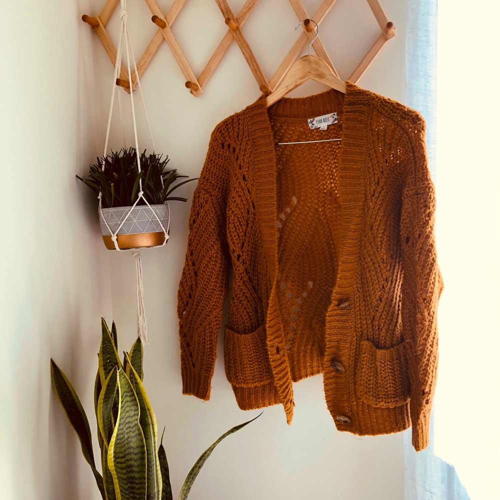Mustard color cardigan!